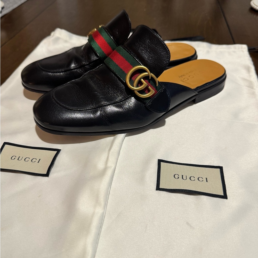 Gucci Black Leather Slip-On Loafers with GG and Web